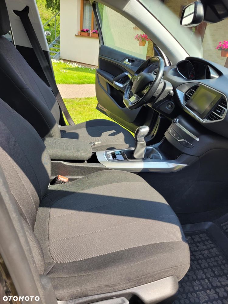Peugeot 308 - 3