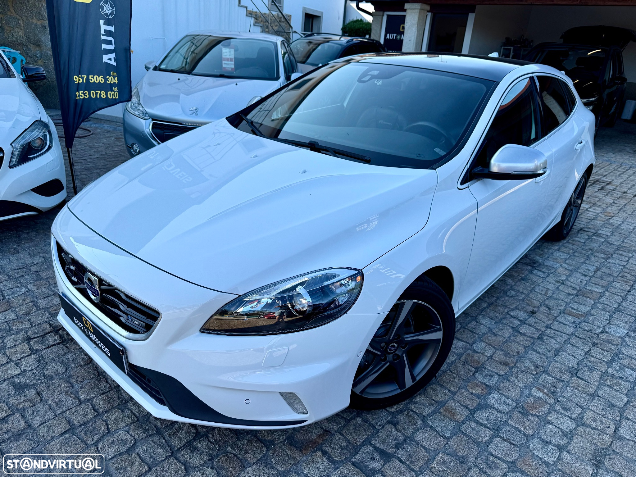Volvo V40 1.6 D2 R-Design - 10
