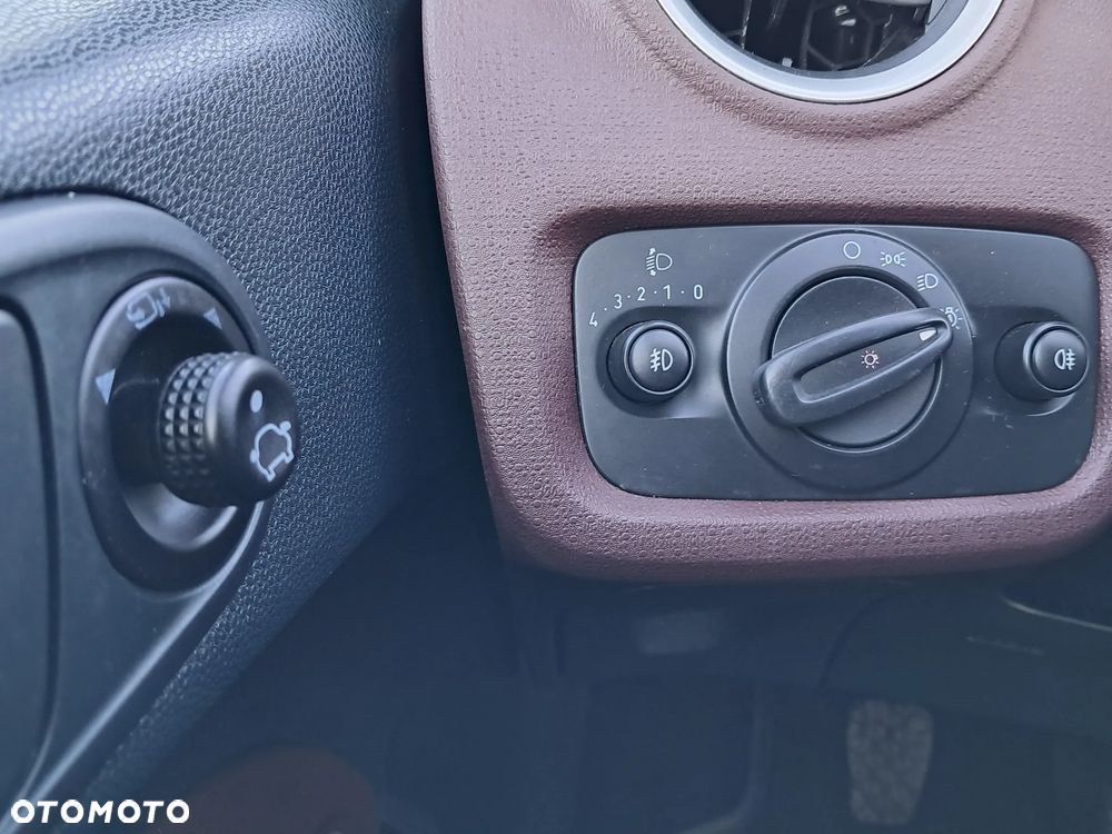 Ford Fiesta 1.4 Titanium - 12