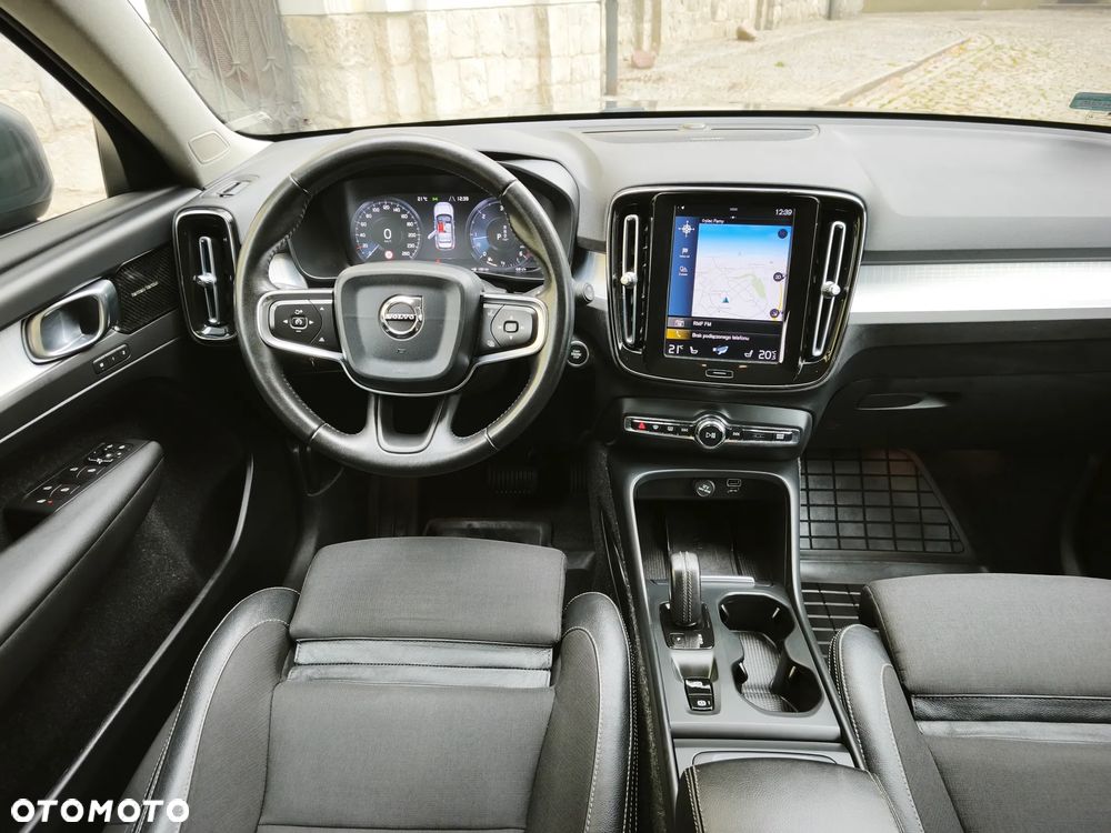 Volvo XC 40 D4 SCR AWD Inscription - 8