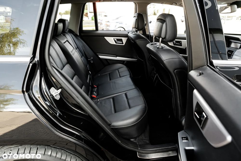 Mercedes-Benz GLK 320 CDI DPF 4Matic 7G-TRONIC Edition 1 - 24