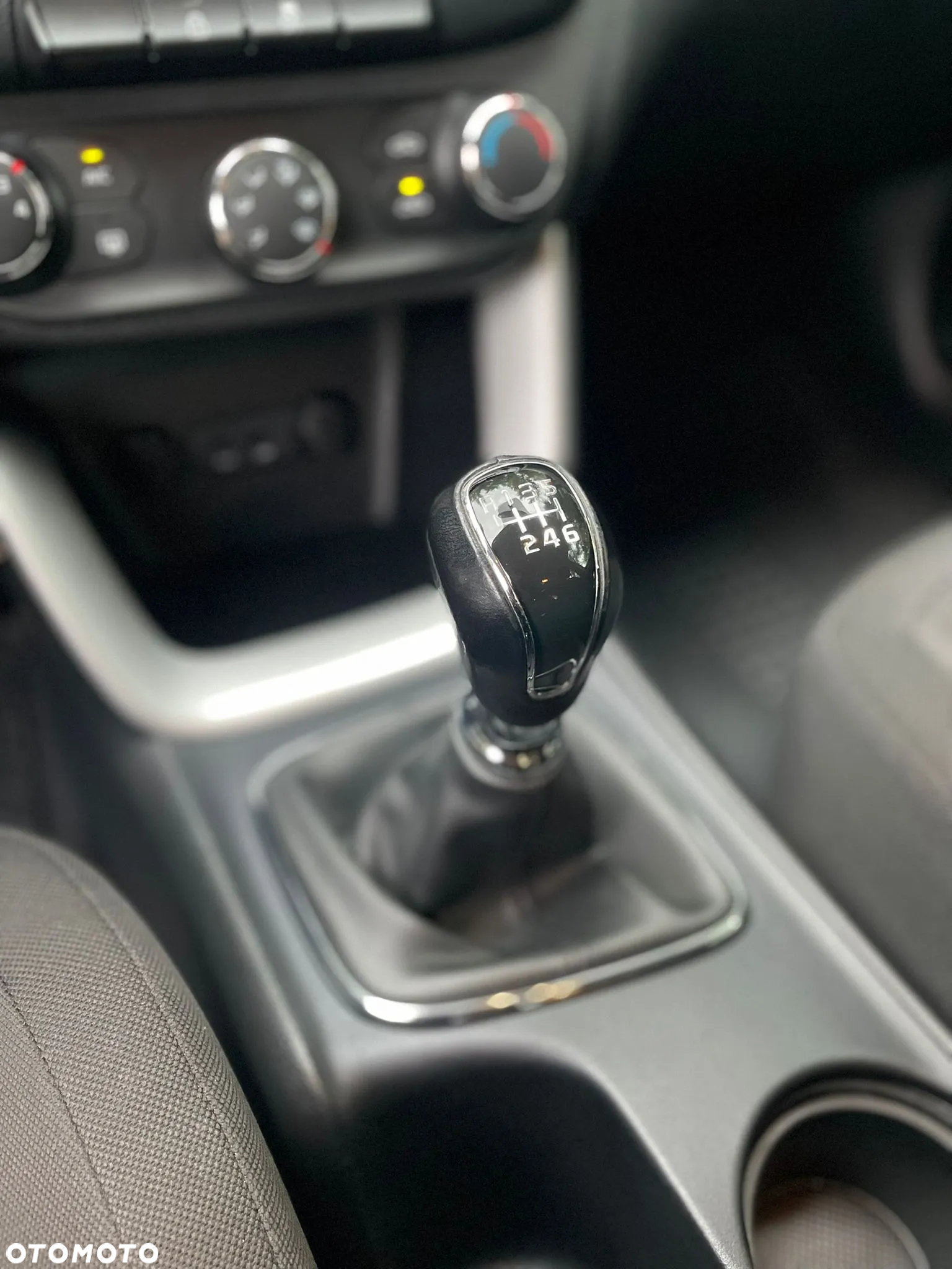 Kia Ceed 1.4 CVVT Attract - 32