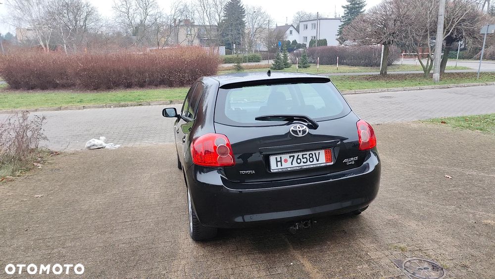 Toyota Auris 2.2 D-4D D-CAT - 20