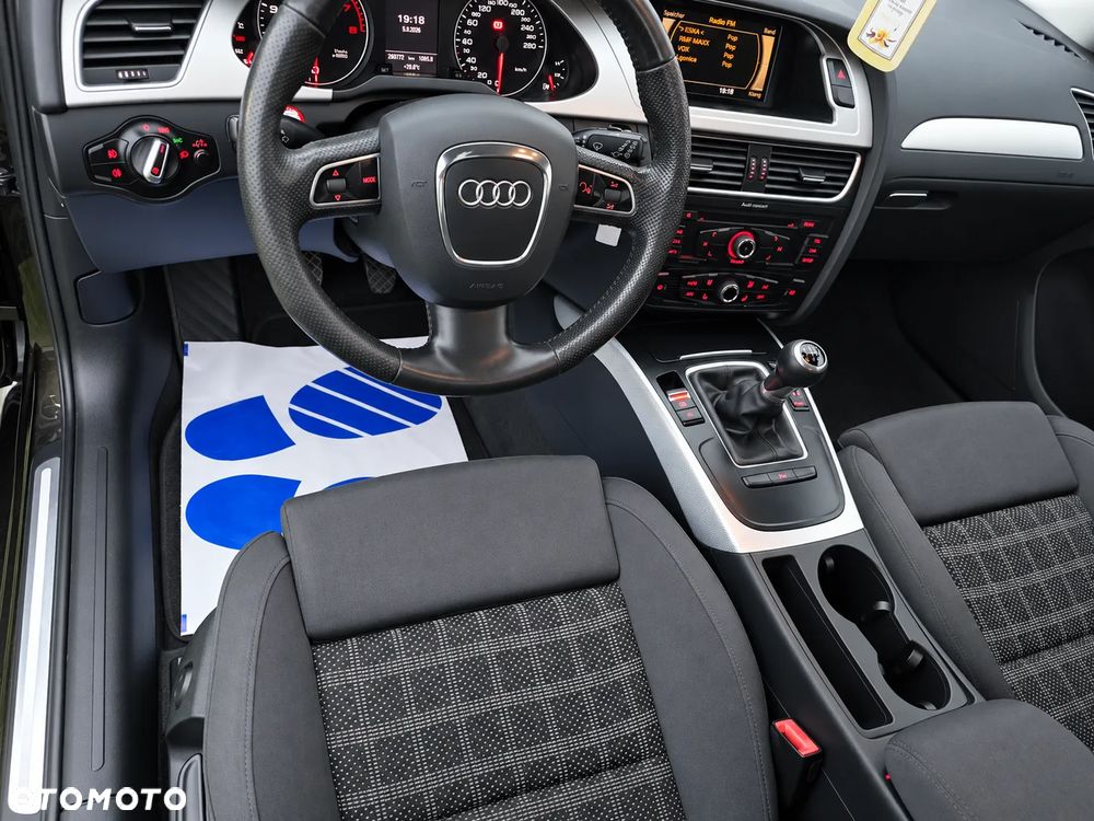 Audi A4 Avant 2.0 TFSI Attraction - 14