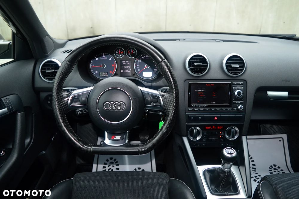 Audi A3 Sportback 2.0 TDI DPF quattro S line Sportpaket - 15