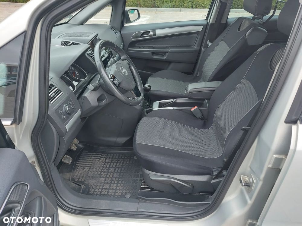Opel Zafira 1.9 CDTI Cosmo - 11
