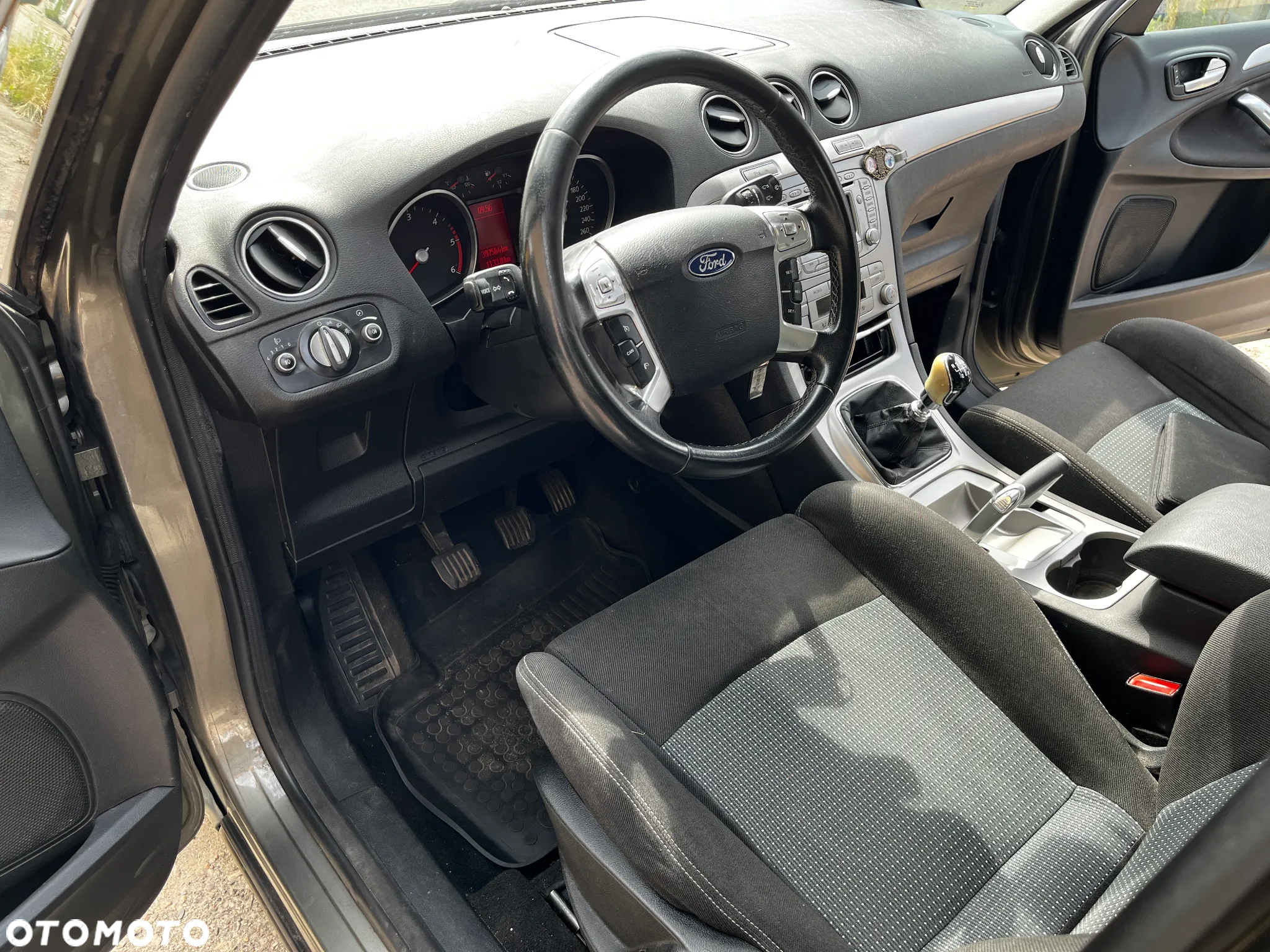 Ford S-Max - 7