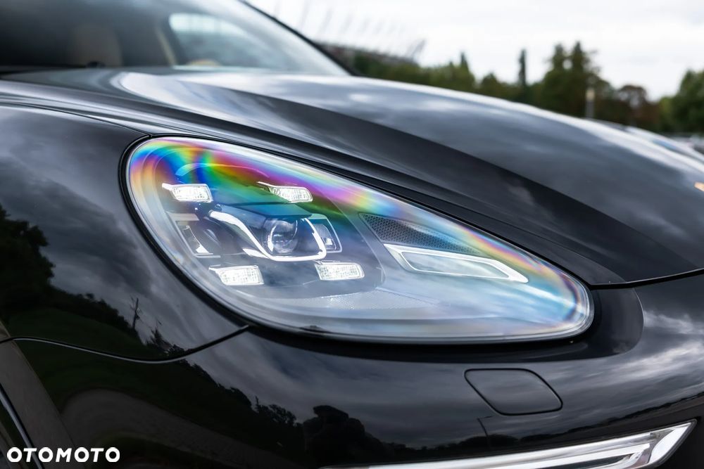 Porsche Cayenne S - 11