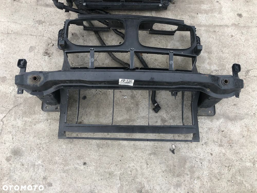 PAS PRZEDNI Z CHŁODNICAMI KOMPLETNY BMW X5M E70 - 2