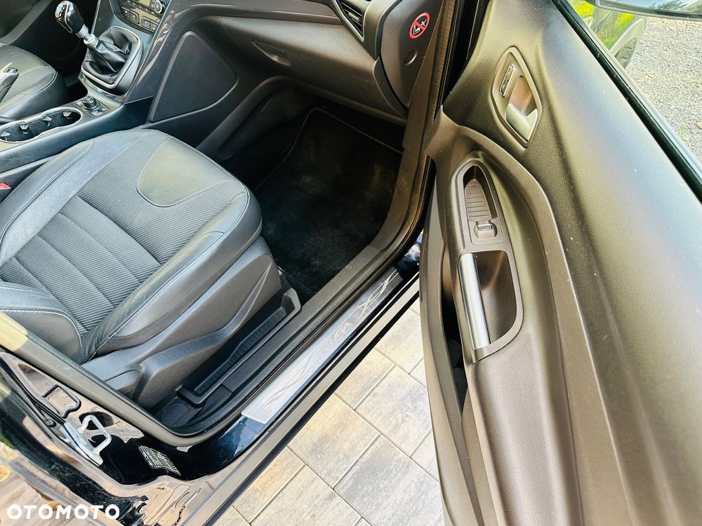 Ford Kuga 2.0 TDCi 4x4 Titanium - 24