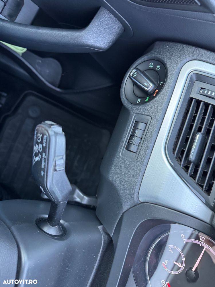 Skoda RAPID 1.0 TSI Style - 17