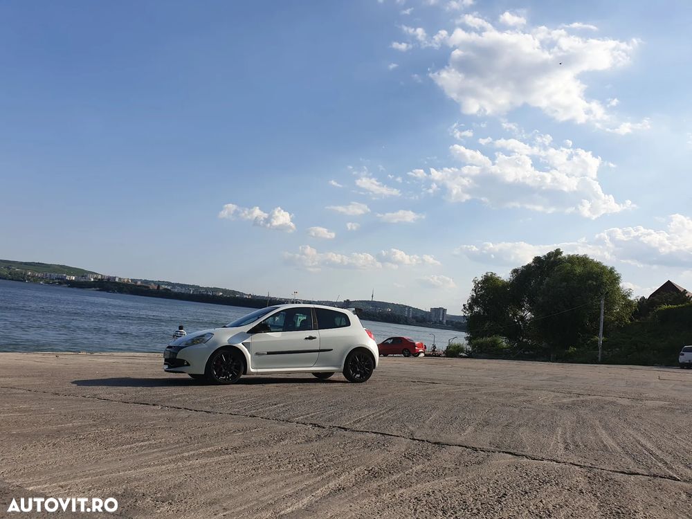 Renault Clio III 2.0 16V Team - 8