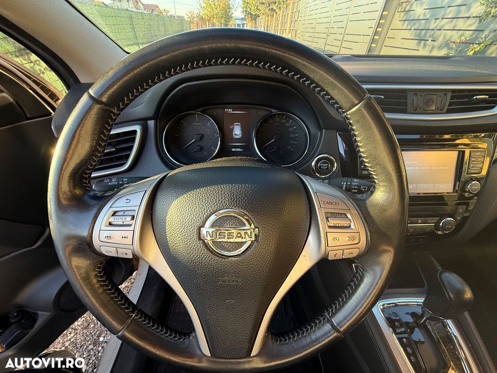Nissan Qashqai 1.6 DCI Start/Stop X-TRONIC Tekna - 6