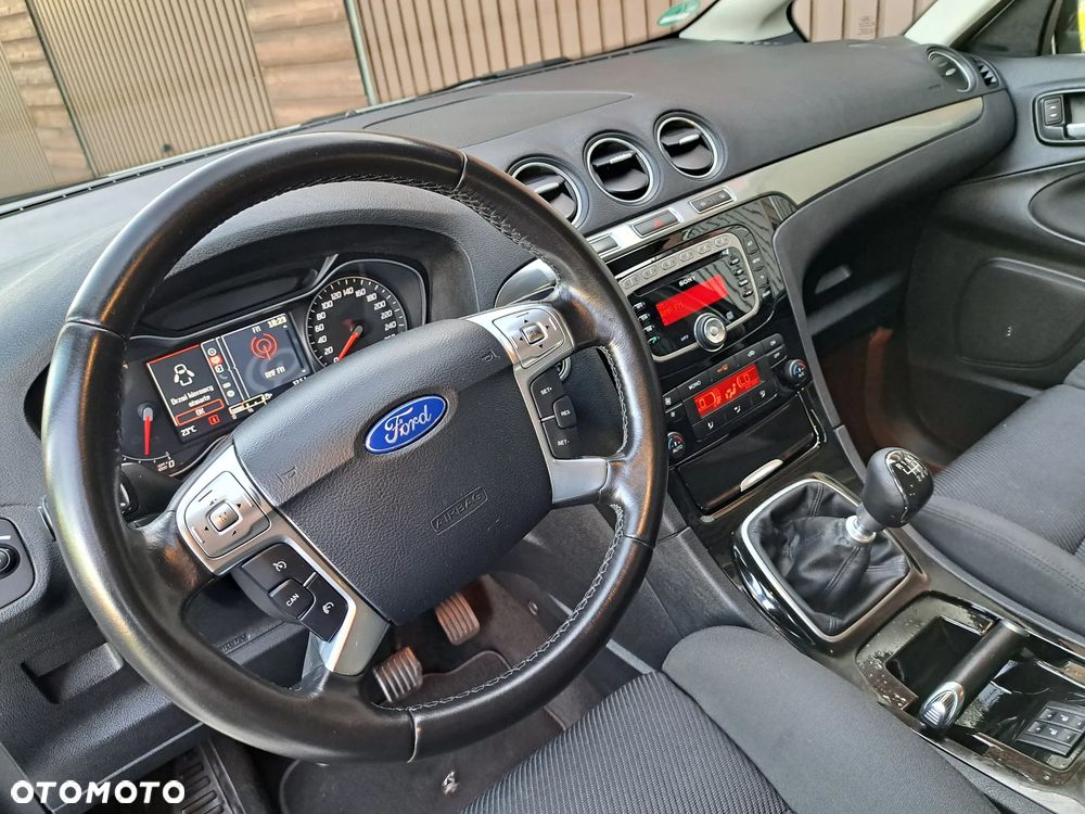 Ford Galaxy 2.0 TDCi Titanium - 34