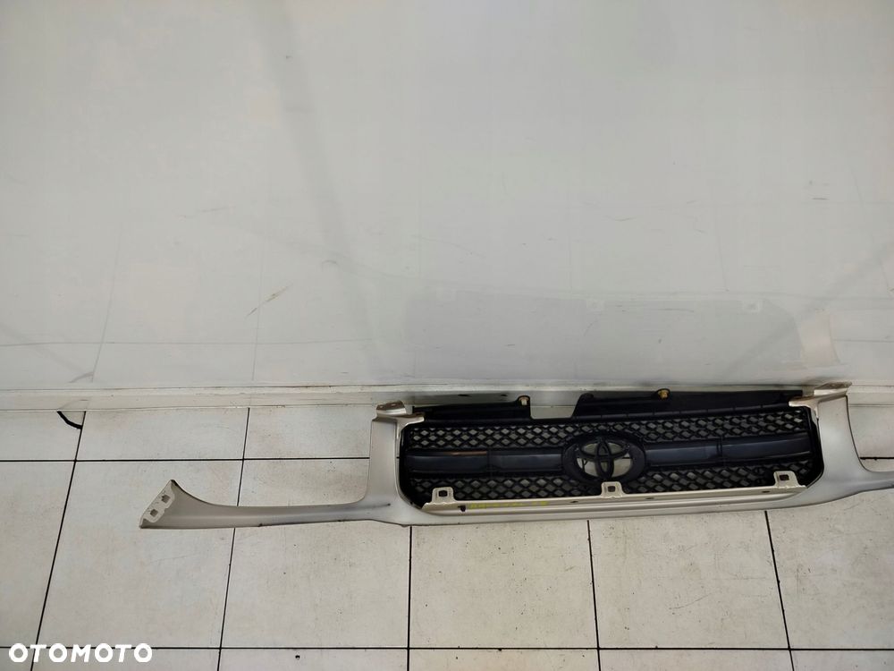 toyota rav4 ii 3d 00r- grill atrapa chłodnicy 4r4 - 8