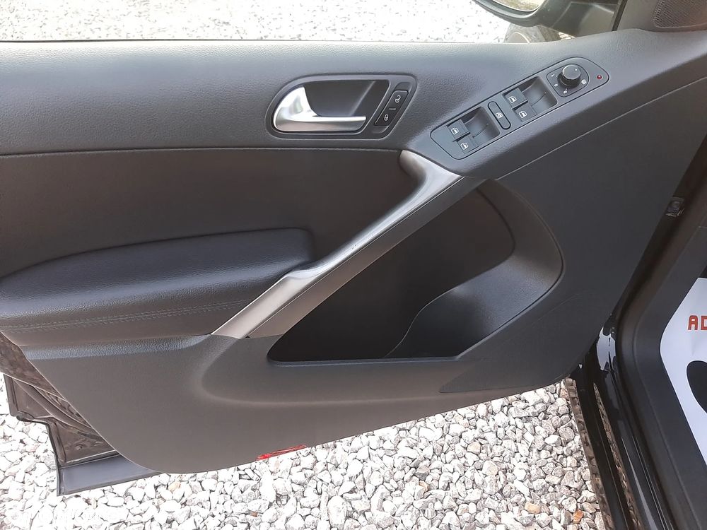 Volkswagen Tiguan 2.0 TDI 4Mot Sport DSG - 27