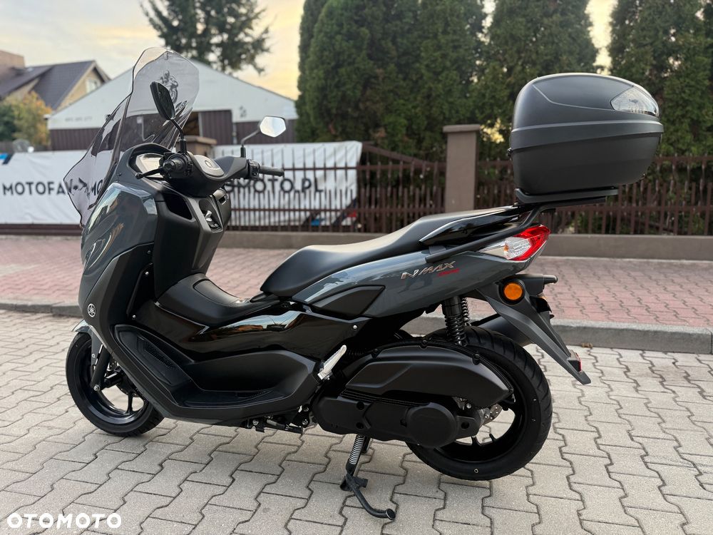 Yamaha NMAX - 17