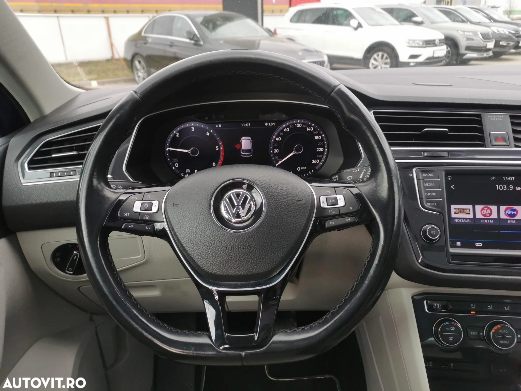 Volkswagen Tiguan - 18