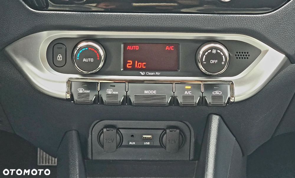 Kia Rio - 23