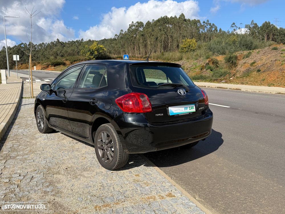 Toyota Auris 1.4 D-4D Luna - 7