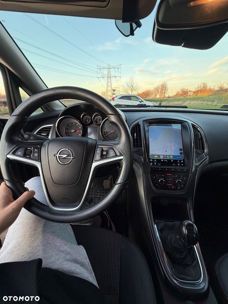 Opel Astra 1.4 T Executive - 2