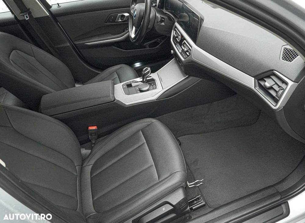 BMW Seria 3 320e Aut. Luxury Line - 13