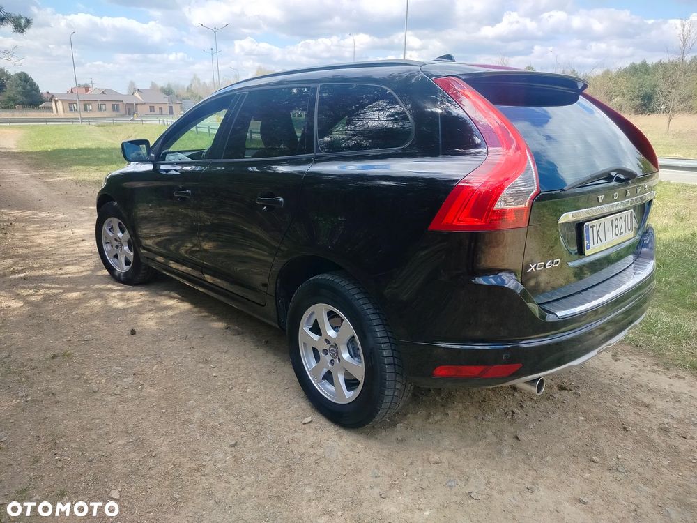 Volvo XC 60 D3 Drive-E Momentum - 10