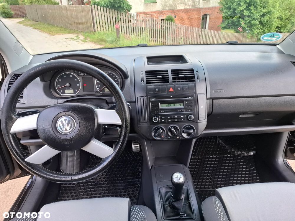 Volkswagen Polo Cross - 12