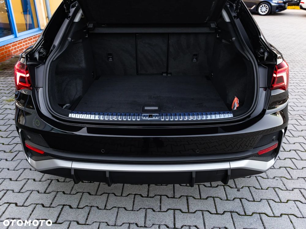 Audi Q3 Sportback 35 TFSI S-Line - 16