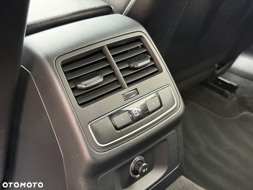 Audi A4 Avant 2.0 TDI Sport S tronic - 40