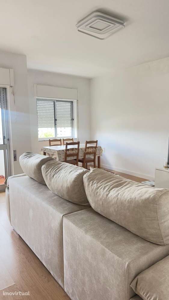 T2 Remodelado - Póvoa de Santa Iria - 5 min da Estação - Grande imagem: 2/9