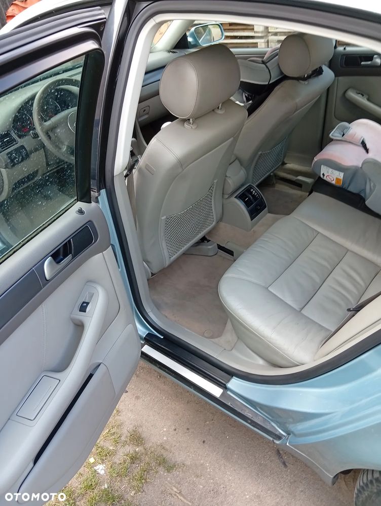 Audi A6 Limousine 2.4 Multitronic - 7