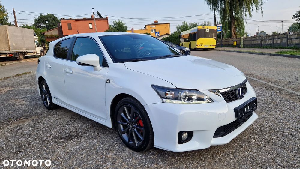 Lexus CT 200h F Sport - 2