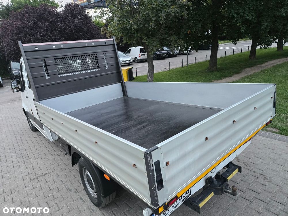 Mercedes-Benz Sprinter - 15