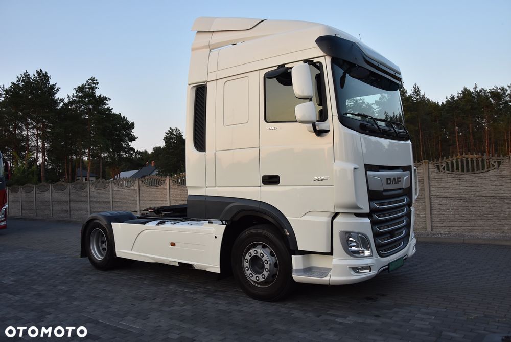 DAF XF 480 SPACE CAB STANDARD KLIMA POSTOJOWA XENON SALON POLSKA JEDEN WŁAŚCICIEL SERWISOWANY BARDZO DOBRY STAN ! ! ! - 4