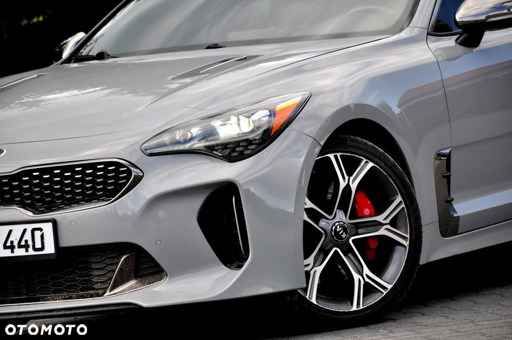 Kia Stinger - 5
