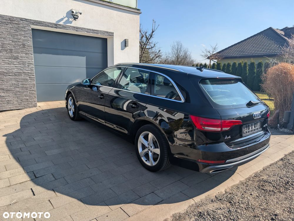 Audi A4 Avant 40 TFSI S tronic - 15