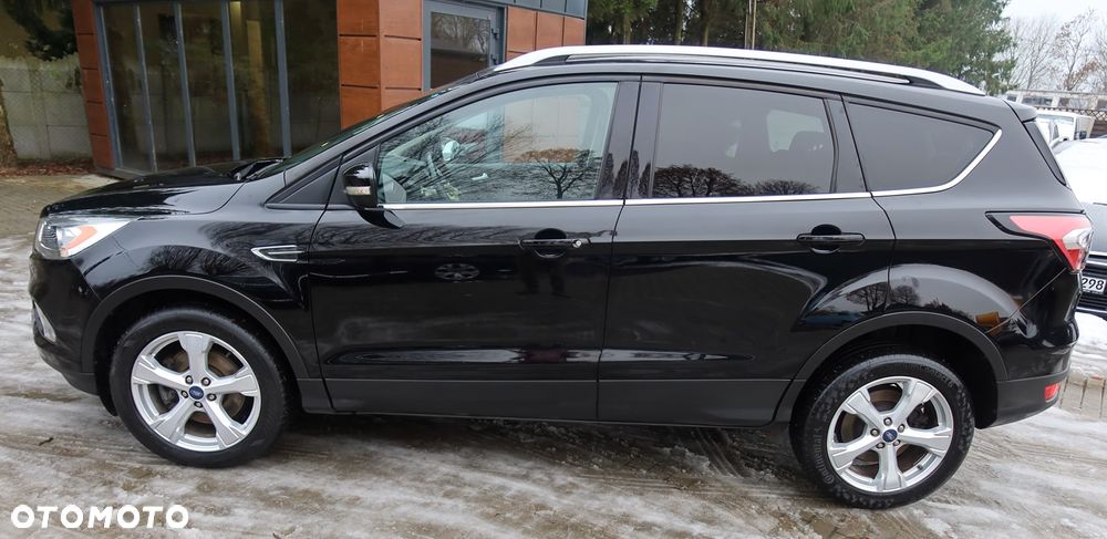 Ford Kuga 2.0 TDCi 2x4 Titanium - 32