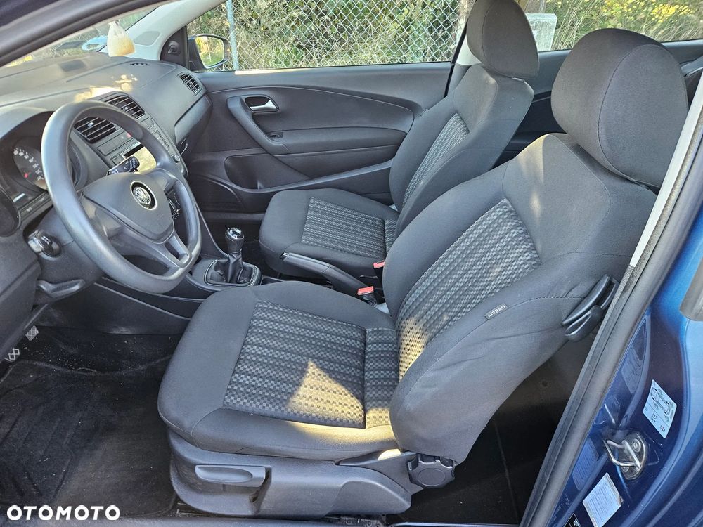 Volkswagen Polo - 12