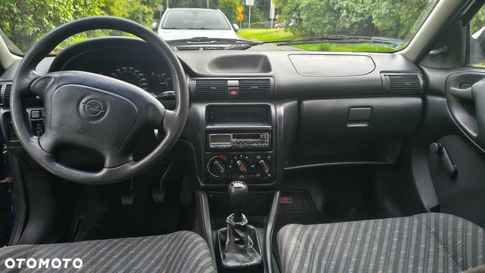 Opel Astra 1.4 Base - 7