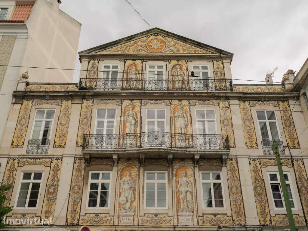 Apartamento T2 mobilado e equipado no Chiado com estacionamento - Grande imagem: 2/35