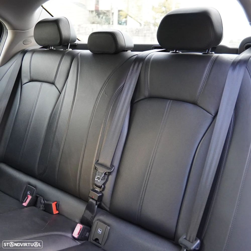 Alfa Romeo Giulia 2.2 D - 22