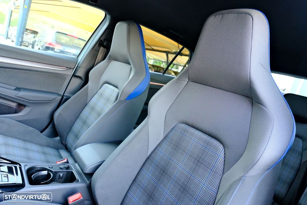 VW Golf 1.5 TSI e-Hybrid GTE DSG - 8