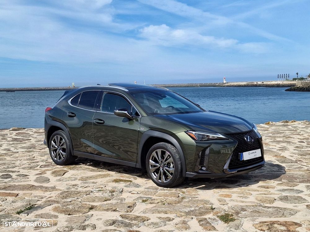 Lexus UX 250h Sport (Ecrã 12.3) - 11
