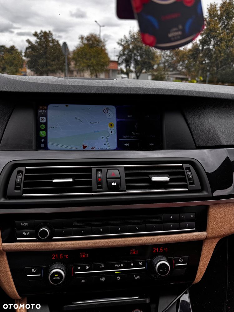 BMW Seria 5 520d - 32