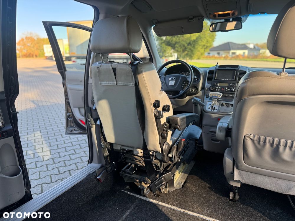 Kia Carnival 06-09 - 12