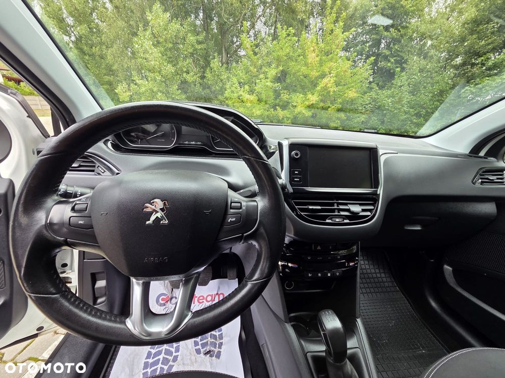 Peugeot 208 1.6 BlueHDi Active S&S - 10