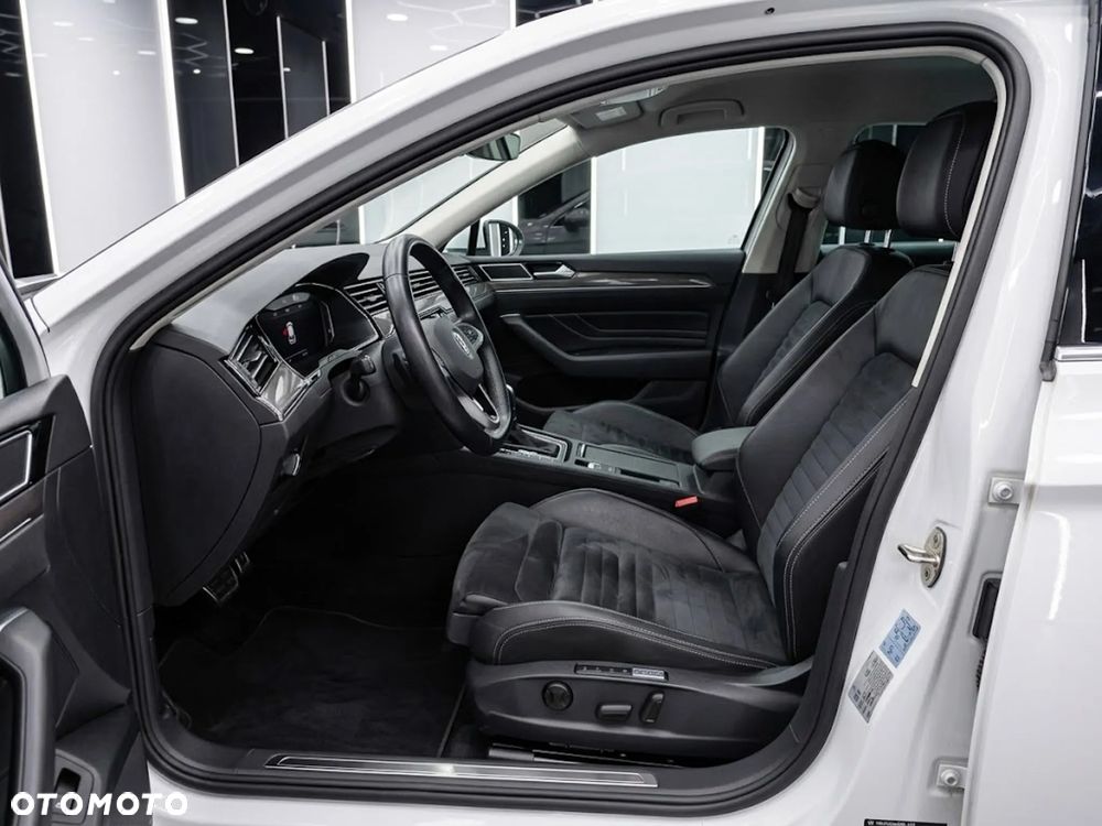 Volkswagen Passat 1.5 TSI EVO Elegance DSG - 8