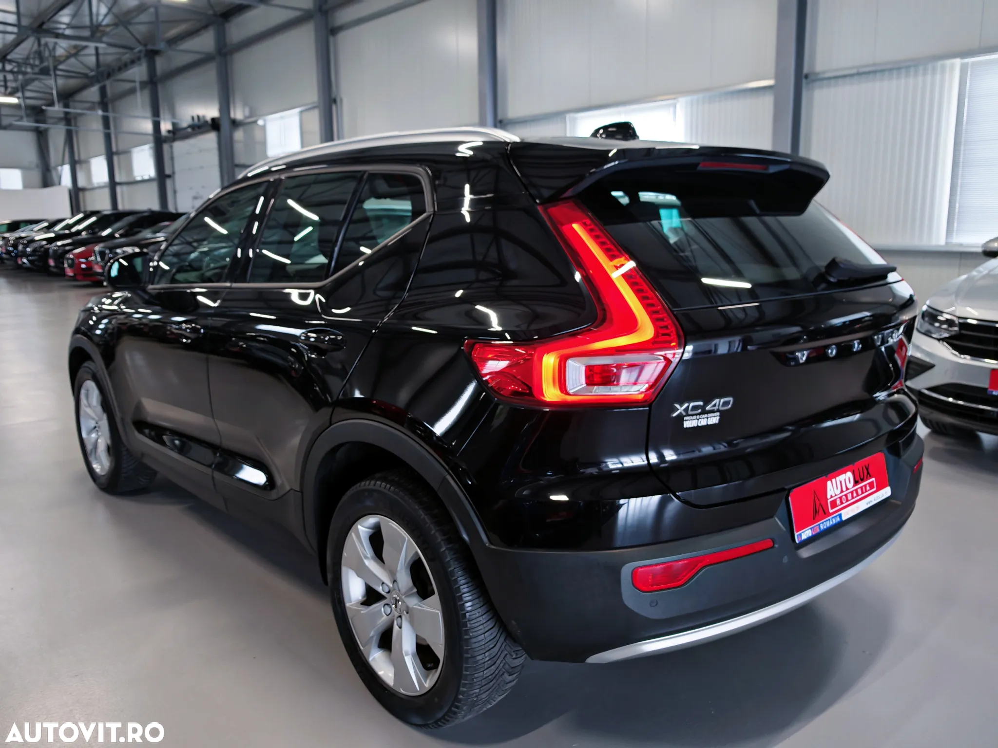 Volvo XC 40 T2 Momentum - 5