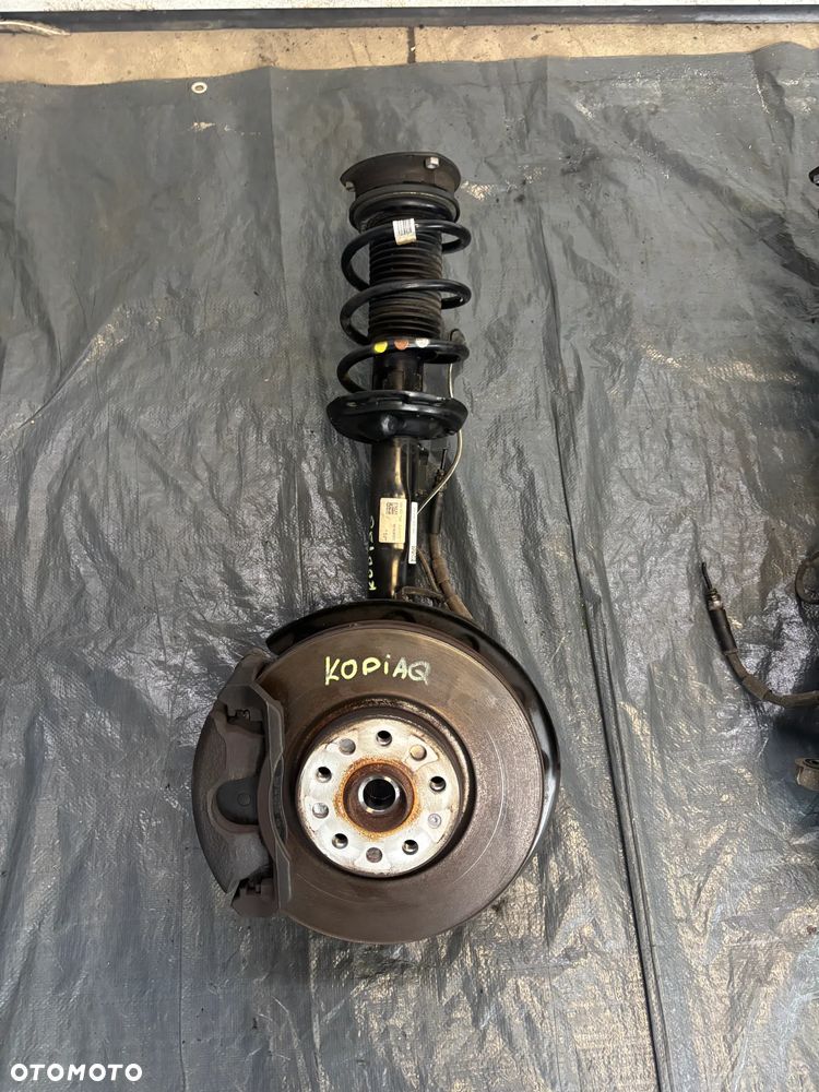 Skoda Kodiaq lift Tiguan zawieszenie zwrotnica  mcpherson przód prawy lewy 5QF413031CL 5Q0407257B 5QF412022GJ 5Q0407258B - 2